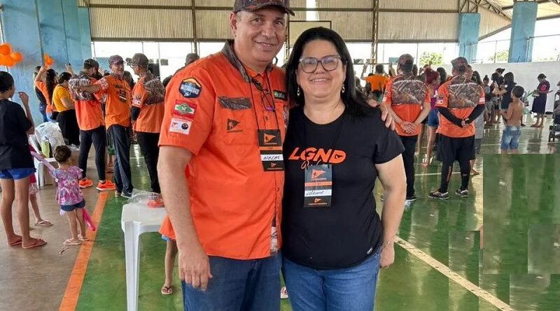 Neles farias e esposa