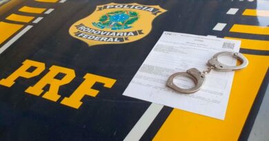 PRF cumpre mandado de prisão por estupro de vulnerável durante fiscalização em Poconé (MT)