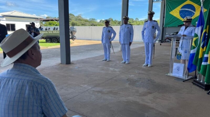 Prefeito e vice prestigiam troca de comando da Agência Fluvial de Sinop