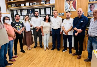 Wilson Santos articula reunião com Águas Cuiabá para atender demandas de água e esgoto em bairros de Cuiabá