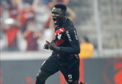 Athletico-PR vence Cruzeiro e coloca Raposa na zona do rebaixamento