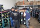 Polícia Civil e ANP apreendem mais de 2,6 mil litros de óleo lubrificante em distribuidora de Cuiabá