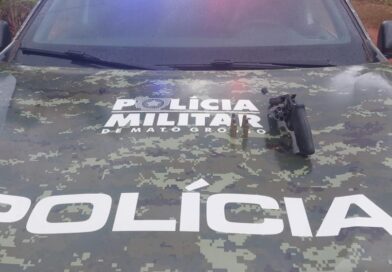 PM prende trio com arma de fogo e cigarros de maconha durante abordagem