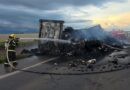 Bombeiros combatem incêndio em carreta carregada com pluma de algodão às margens da BR-163