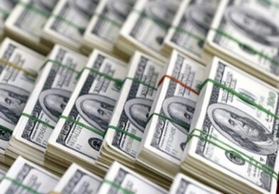 Dólar recua com tensão no Oriente Médio e mercado monitora petróleo; Ibovespa inicia pregão atento ao cenário externo