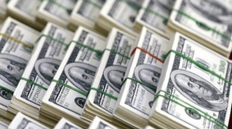 Dólar recua com tensão no Oriente Médio e mercado monitora petróleo; Ibovespa inicia pregão atento ao cenário externo