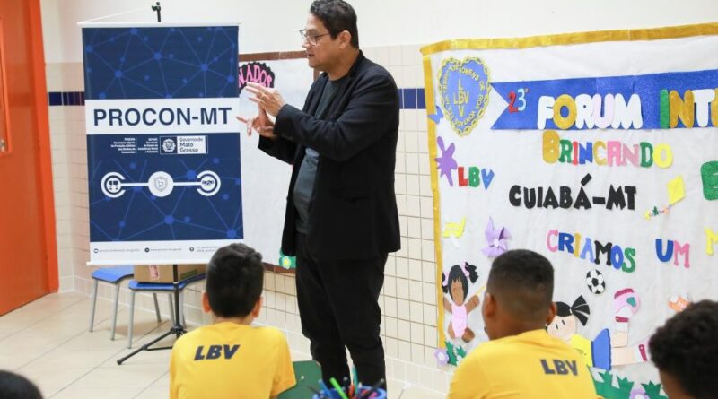 Procon estadual leva palestras sobre direitos do consumidor à associação Legião da Boa Vontade