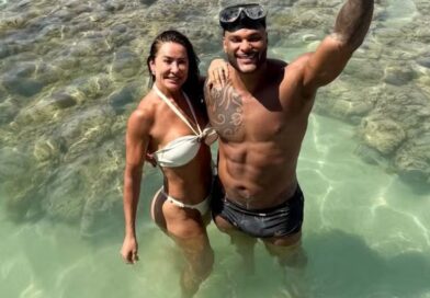 Scheila Carvalho e Tony Salles curtem férias em Alagoas após Carnaval: ‘Start nas férias’