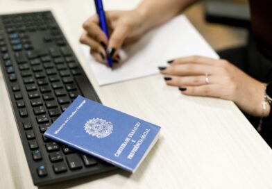 Sine tem duas vagas para auxiliar contábil com salário de R$ 3 mil mais benefícios