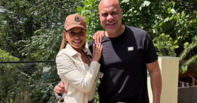 Solange Frazão assume novo romance em viagem romântica em Campos do Jordão