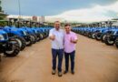 Empaer entrega tratores para fortalece agricultura familiar