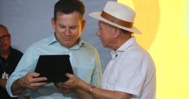 Parceria entre Prefeitura de Sinop e Governo de MT garante asfalto na estrada da Praia do Cortado