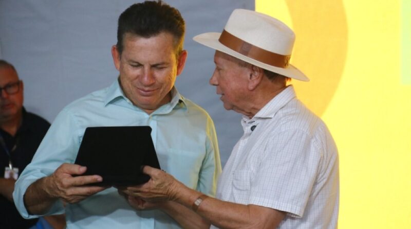 Parceria entre Prefeitura de Sinop e Governo de MT garante asfalto na estrada da Praia do Cortado