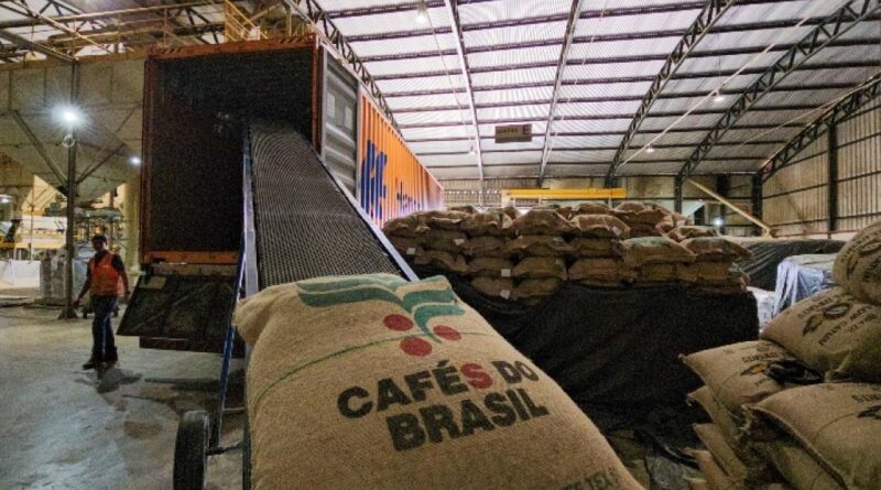 Exportações de café do Brasil caem em fevereiro e somam 2,6 milhões de sacas