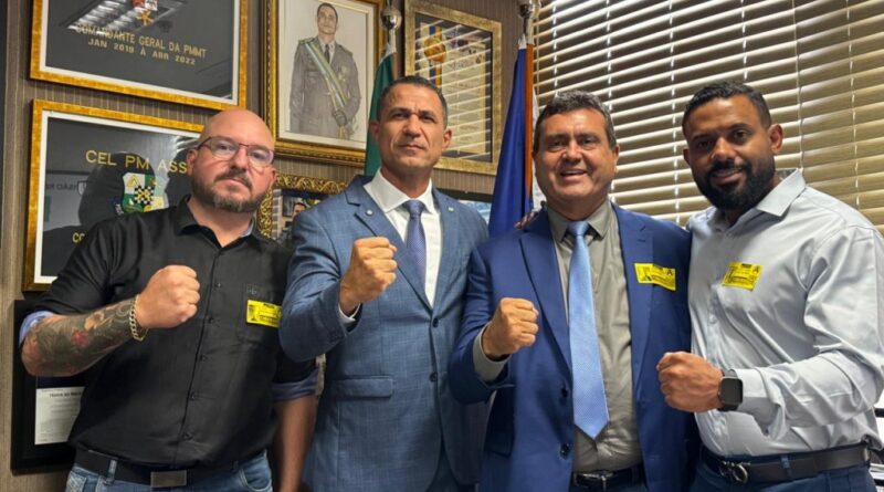 Prefeito Sérgio Machnic busca recursos e parcerias em reunião com deputado federal