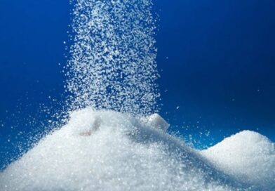 Petróleo e política de combustíveis no Brasil podem elevar o piso do açúcar, aponta análise