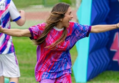 Patrícia Abravanel entra no clima da copa e promove clássico: ‘Copinha SBT, PSS X FFZ’